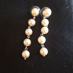 Marilyn Monroe pearls
